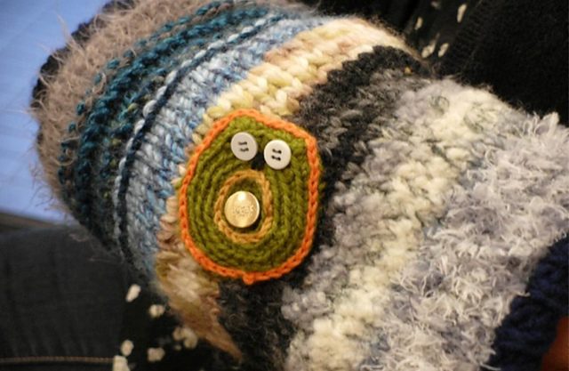 Twiddle muff http://www.itchinforsomestitchin.com