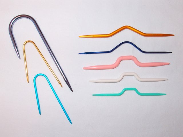 Cable Knitting Needles. http://www.itchinforsomestitchin.com