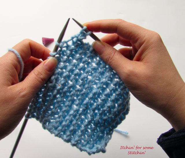 How to Bind Off in Knitting Step 1 by Itchin' for some Stitchin'