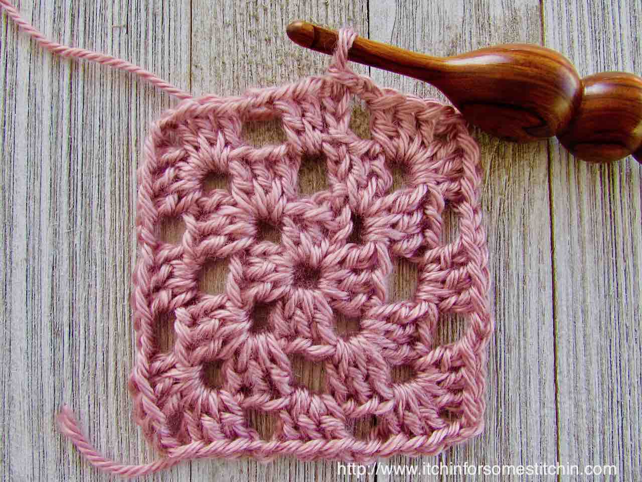 How to Crochet a Basic Granny Square by http://www.itchinforsomestitchin.com