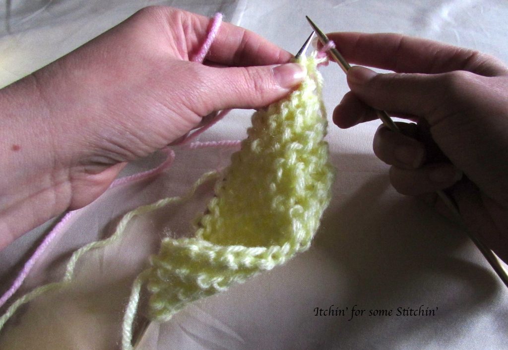 Join yarn in knitting_Method 2_step 5b. http://www.itchinforsomestitchin.com
