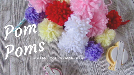 The Absolute Best Way to Make Pom Poms by http://www.itchinforsomestitchin.com