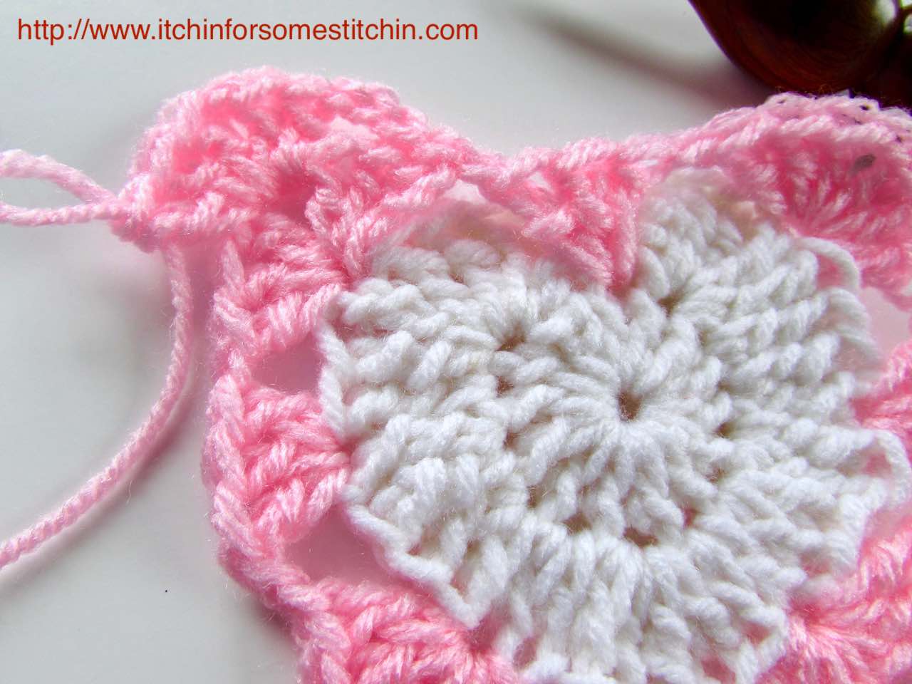 How to crochet a Granny Heart Square tutorial by http://www.itchinforsomestitchin.com