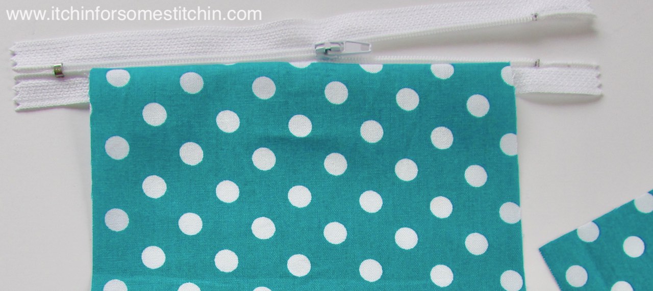 How to Sew a Simple Coin Purse by http://www.itchinforsomestitchin.com