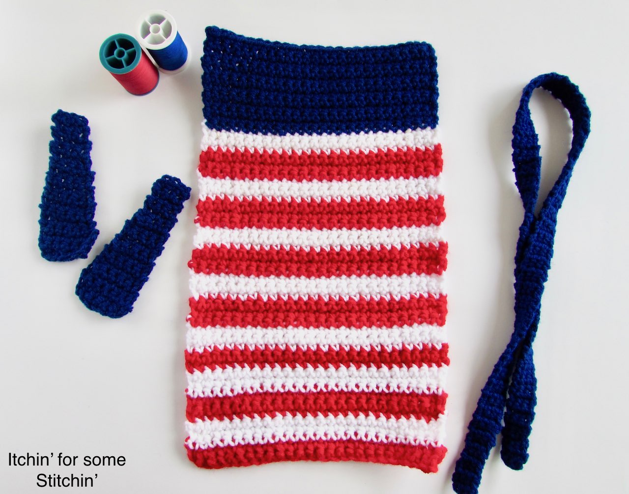 Crochet 4th of July Purse by www.itchinforsomestitchin.com