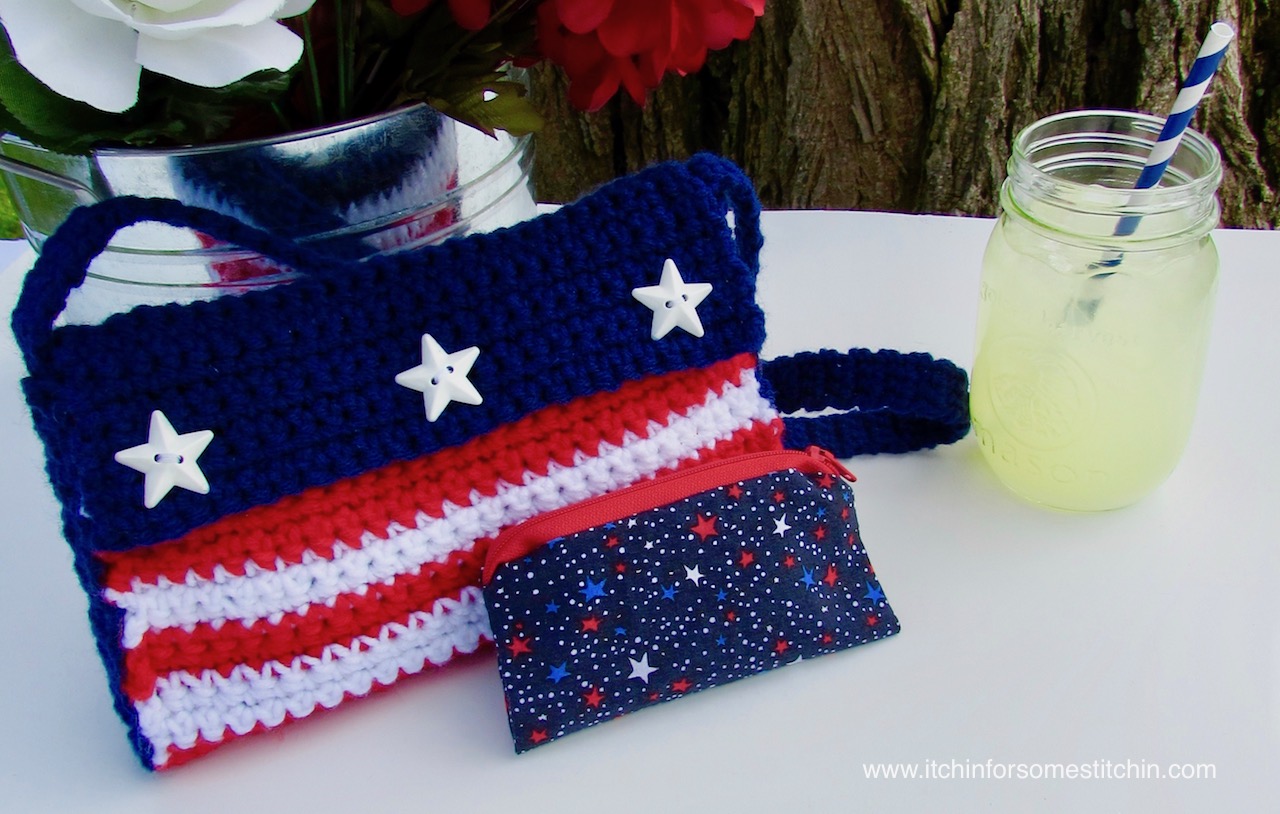 Crochet American Flag 4th of July Purse with coin purse by www.itchinforsomestitchin.com