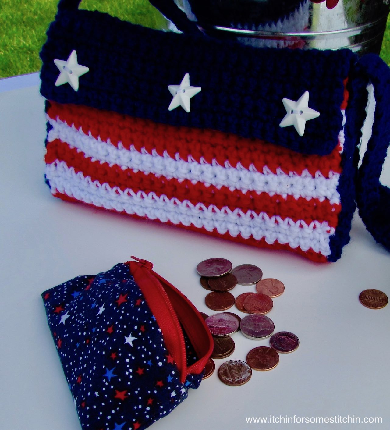 Red, White, and Blue Zipper Pouch and Crochet 4th of July American Flag Purse by www.itchinforsomestitchin.com