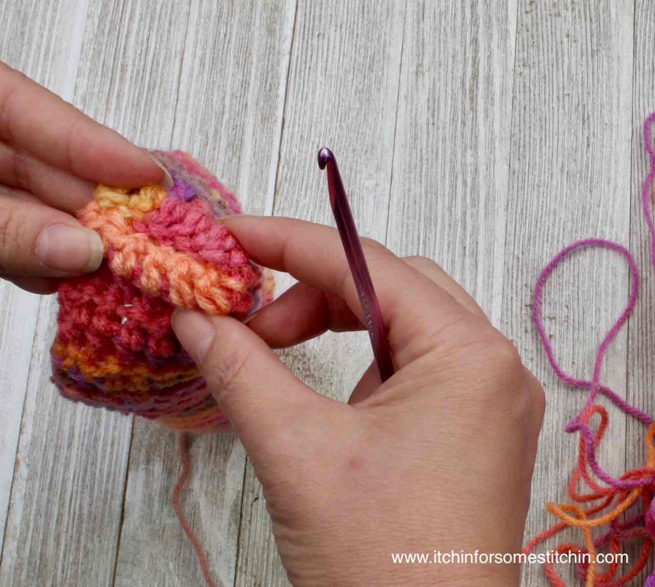Easy Crochet Beginner Slipper Pattern by www.itchinforsomestitchin.com