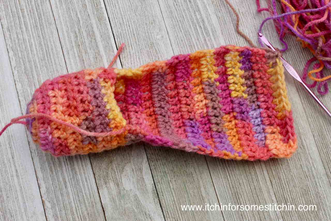 Easy Crochet Beginner Slipper Pattern by www.itchinforsomestitchin.com