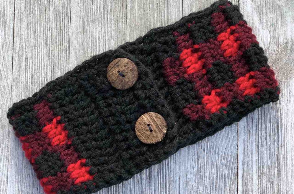 Simply Chic Plaid Ear Warmer by www.itchinforsomestitchin.com