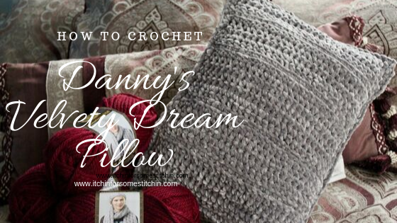 How to crochet a pillow by www.itchinforsomestitchin.com