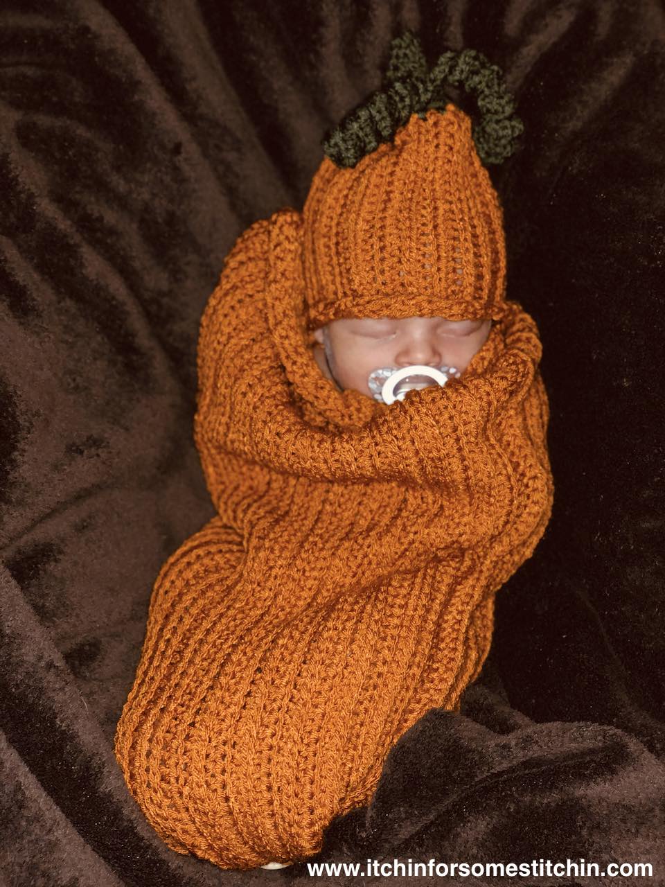 Crochet pumpkin sleep sack, mitts, and hat for baby patterns by www.itchinforsomestitchin.com